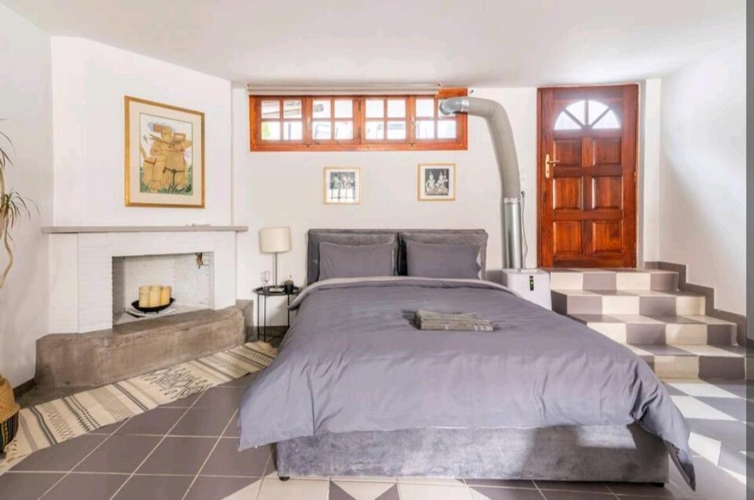 Stunning Near Center Of Apartment Athen